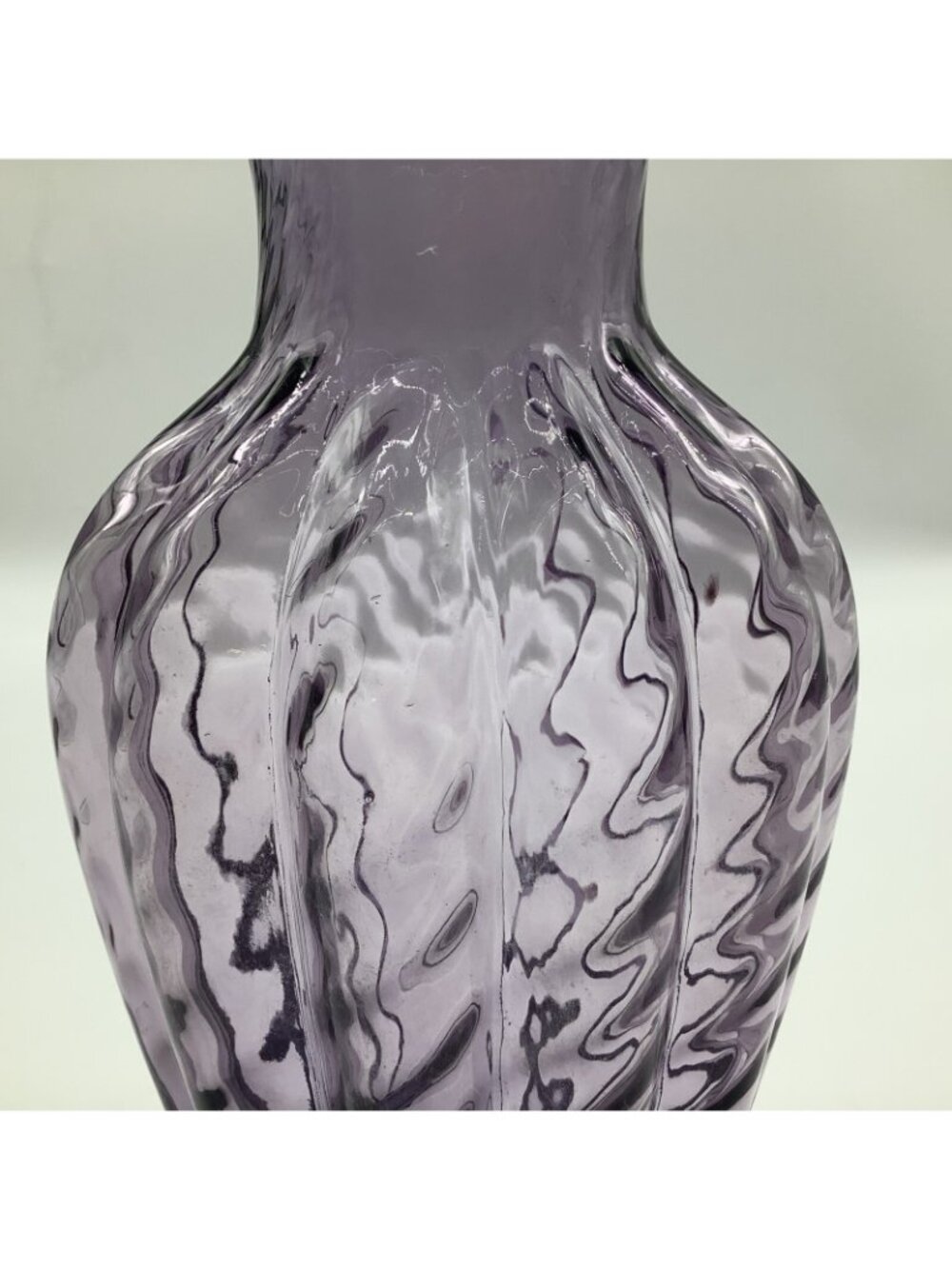 Fenton Violet Ribbed Melon Vase with Ruffled Rim - Picture 9 of 12